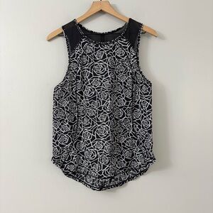 Lululemon Posey Sculpt Tank Back Vent Tank Top